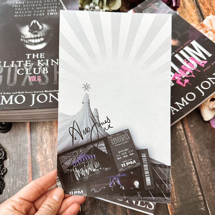 Amo Jones- Midnight Mayhem Novel Note-Impresión de superposición firmada digitalmente