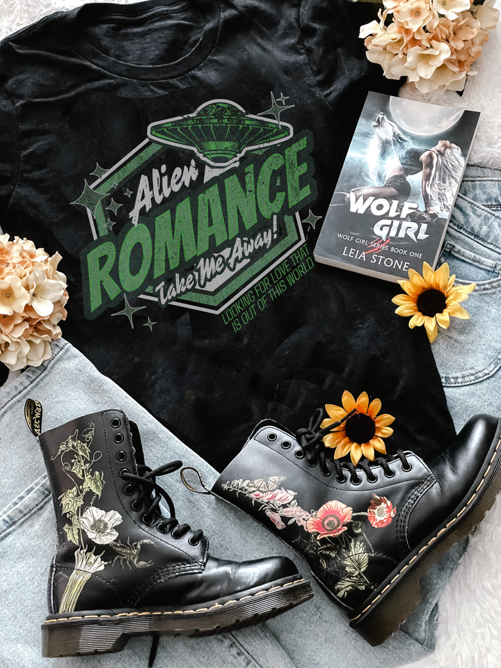 Alien Romance Unisex T-Shirt